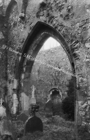 ABBEY FOUNDERS TOMB SEEN THROUGH S. TRANCEPT ARCH